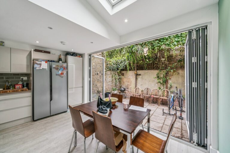 images of property on Carthew Road