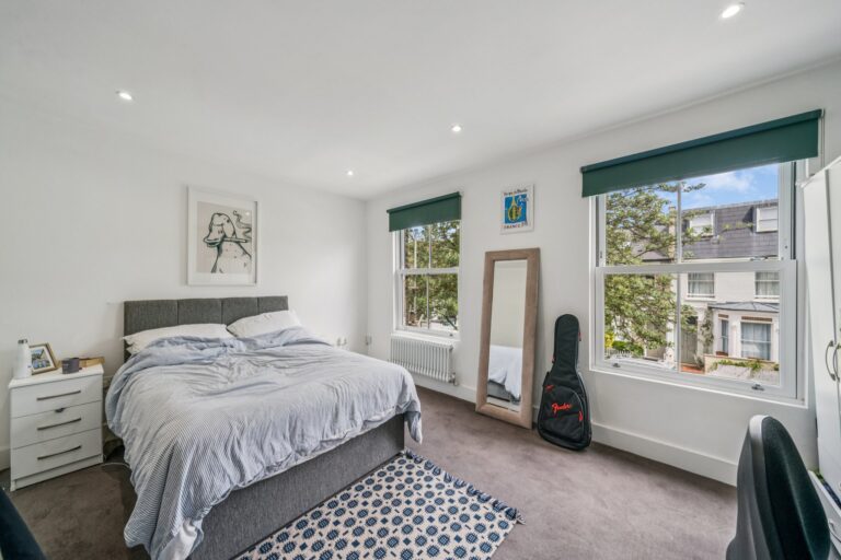 images of property on Carthew Road