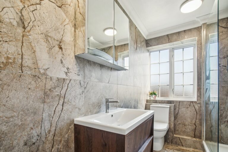 images of property on Goldhawk Road