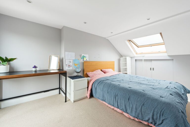 images of property on Reckitt Road