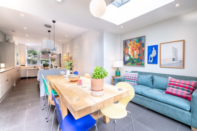 images of property on Brookfield Road
