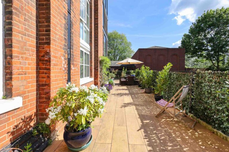 images of property on Bazalgette Court