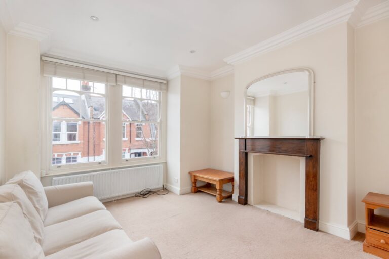 images of property on Ormiston Grove