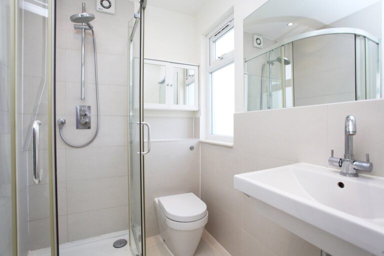 images of property on Prebend Gardens