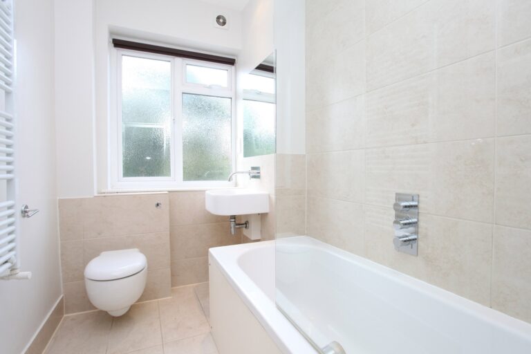 images of property on Prebend Gardens