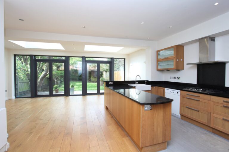 images of property on Prebend Gardens