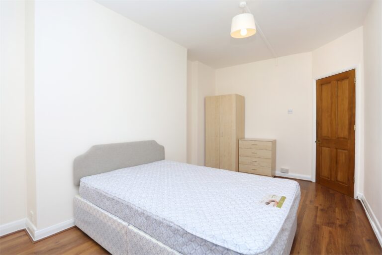 images of property on Hanover Court