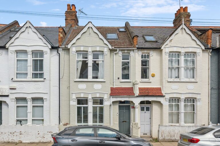 images of property on Thorpebank Road