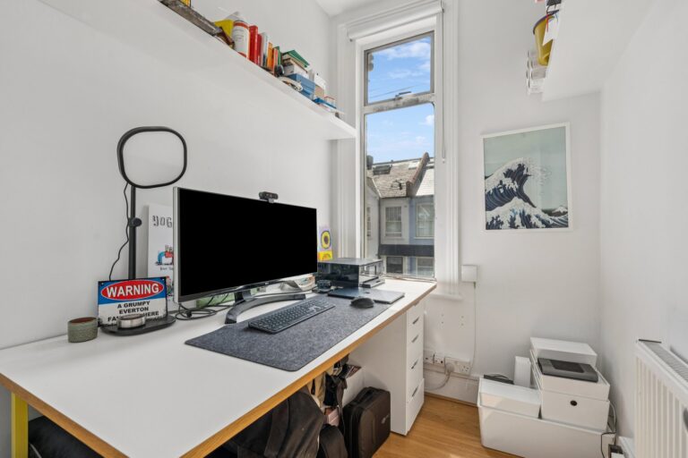 images of property on Thorpebank Road