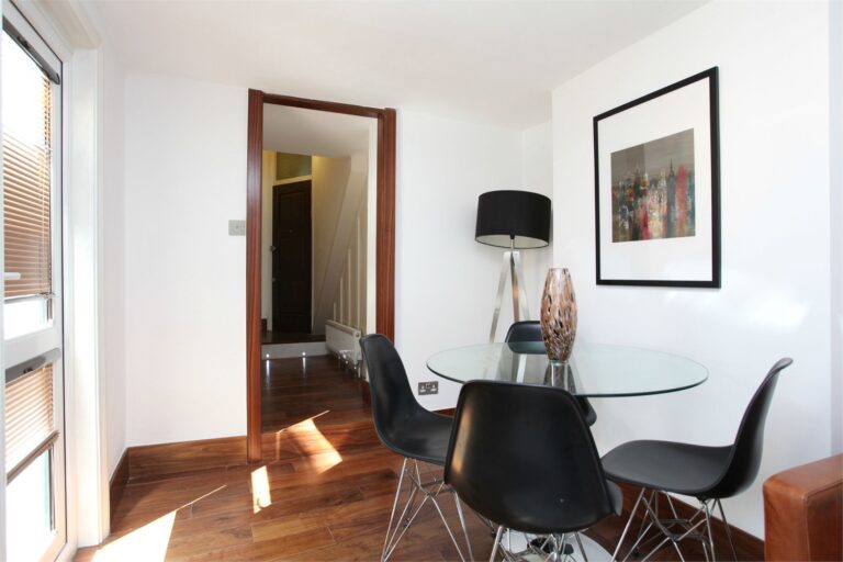 images of property on Dalling Road