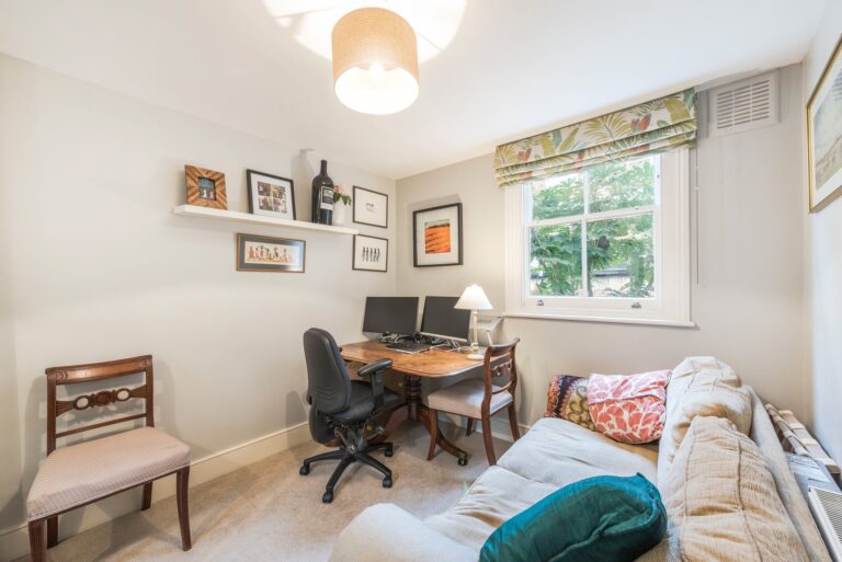 images of property on Westwick Gardens