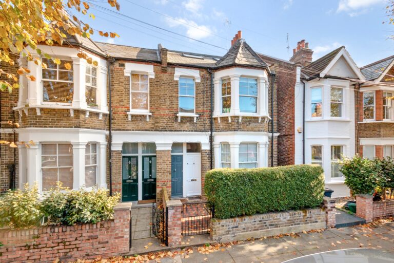 images of property on Beaumont Road