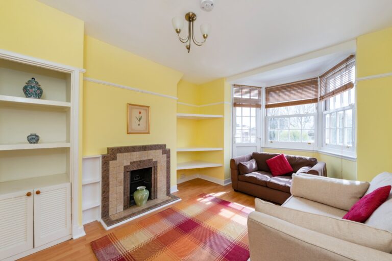 images of property on Flora Gardens