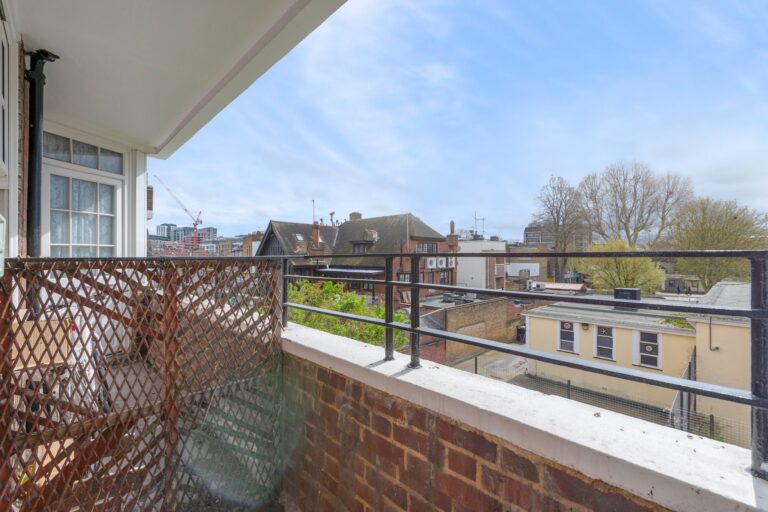 images of property on Flora Gardens