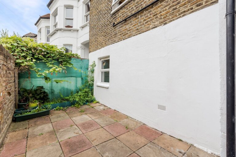 images of property on Percy Road