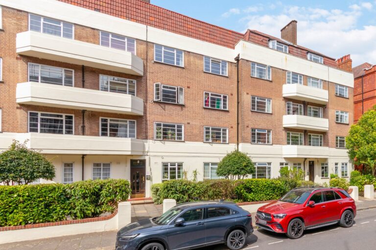 images of property on Hamlet Gardens