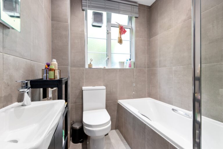 images of property on Hamlet Gardens