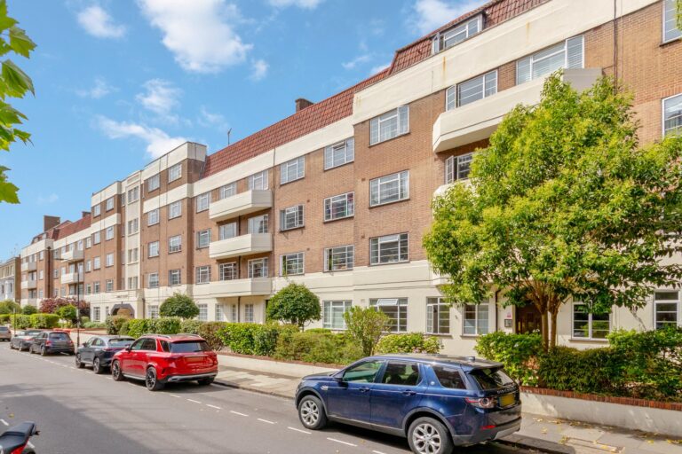 images of property on Hamlet Gardens