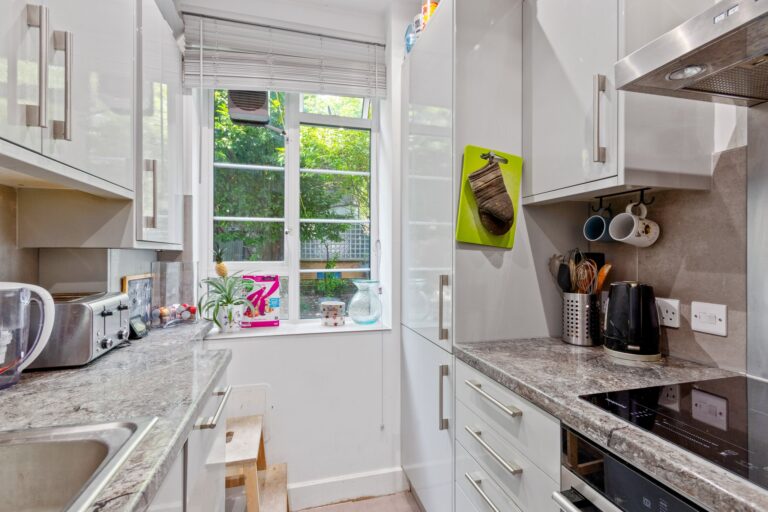 images of property on Hamlet Gardens