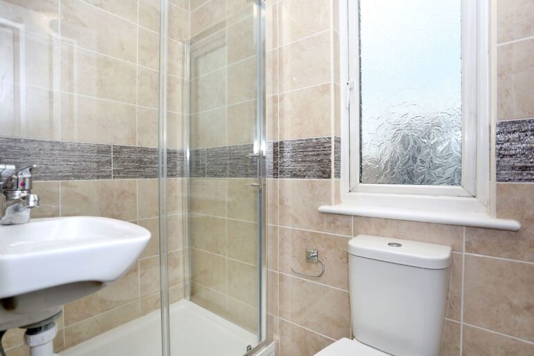 images of property on Galloway Road