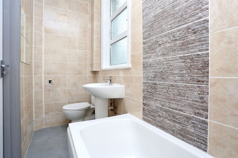 images of property on Galloway Road