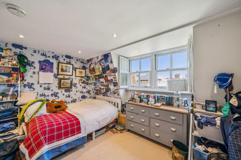 images of property on Lime Grove