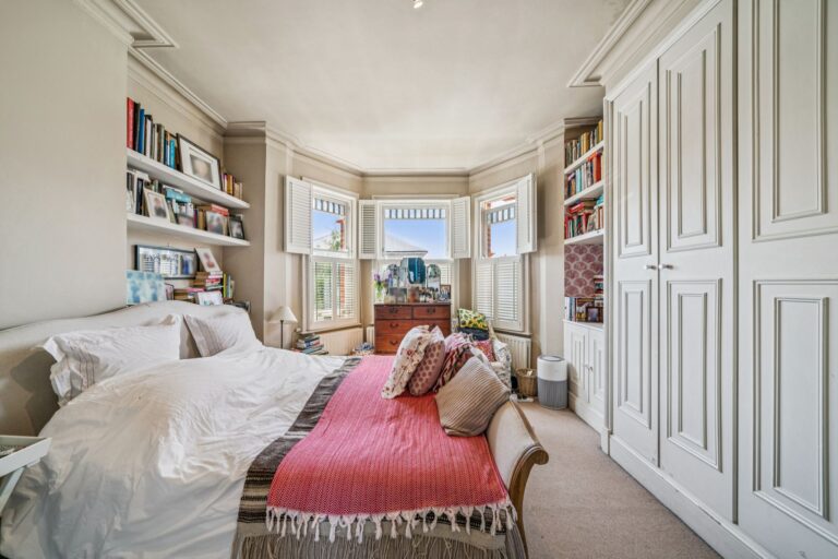 images of property on Lime Grove