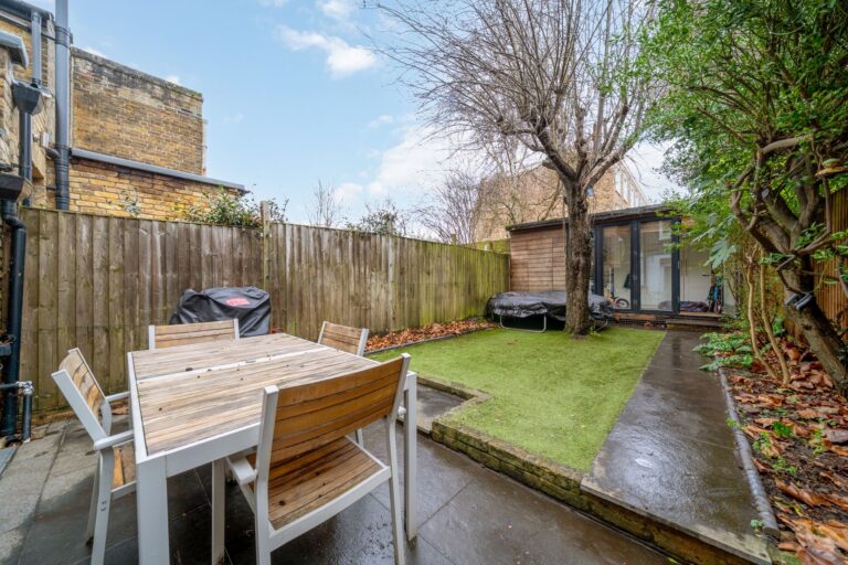 images of property on Paxton Road