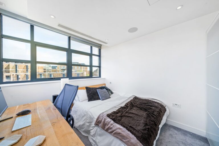 images of property on Hogarth Lane