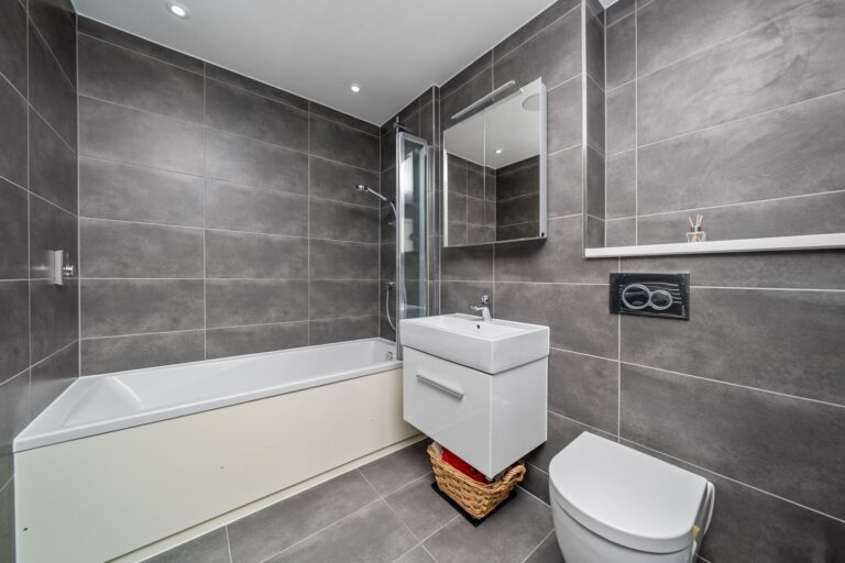 images of property on Hogarth Lane
