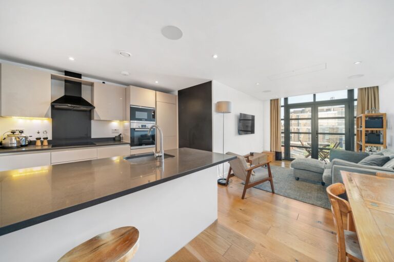 images of property on Hogarth Lane