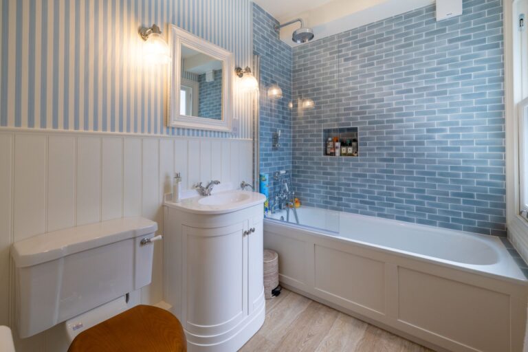 images of property on Carlton Road