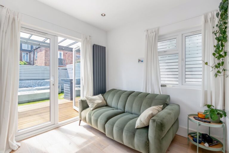 images of property on Southfield Road