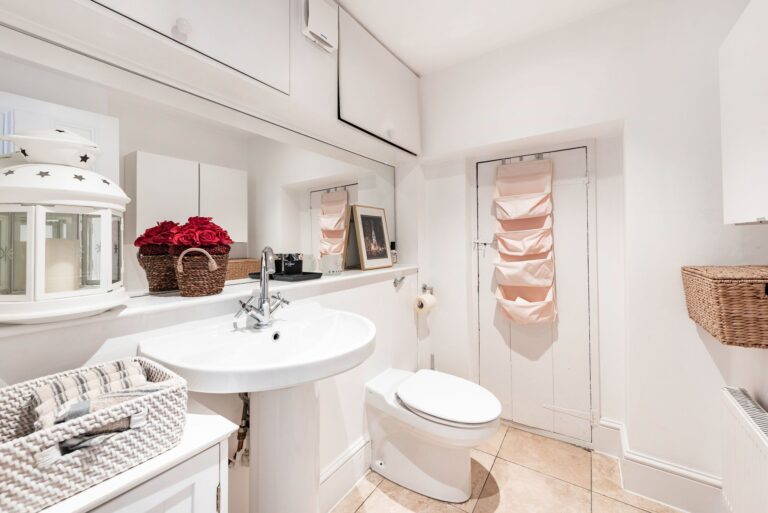 images of property on Goldhawk Road