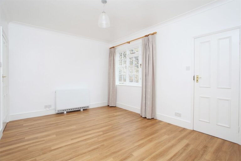 images of property on Black Lion Lane