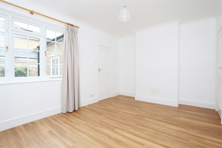 images of property on Black Lion Lane