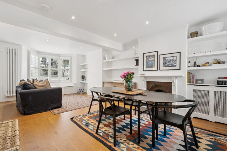 images of property on Tabor Road