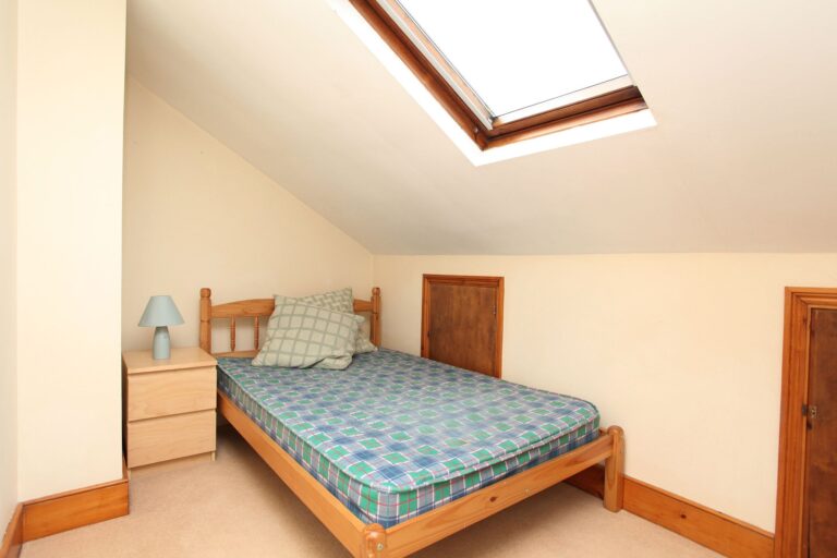images of property on Lamington Street