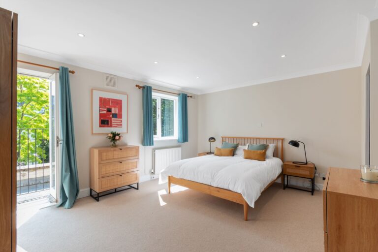 images of property on Sulgrave Road