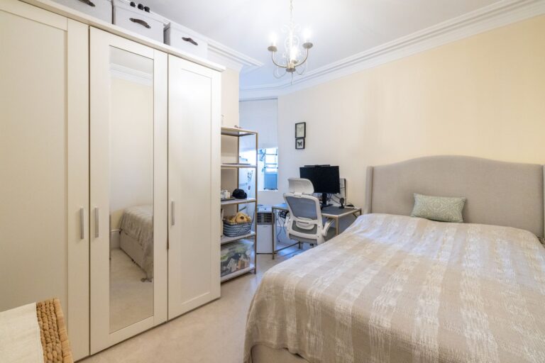 images of property on Esmond Gardens