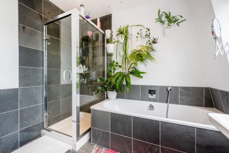 images of property on Digby Mansions