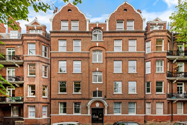 images of property on Digby Mansions