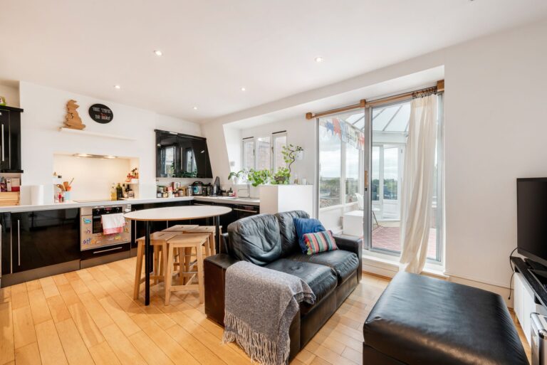 images of property on Digby Mansions