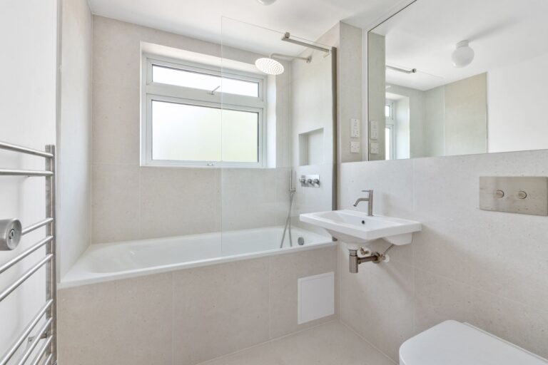 images of property on Adelphi Court