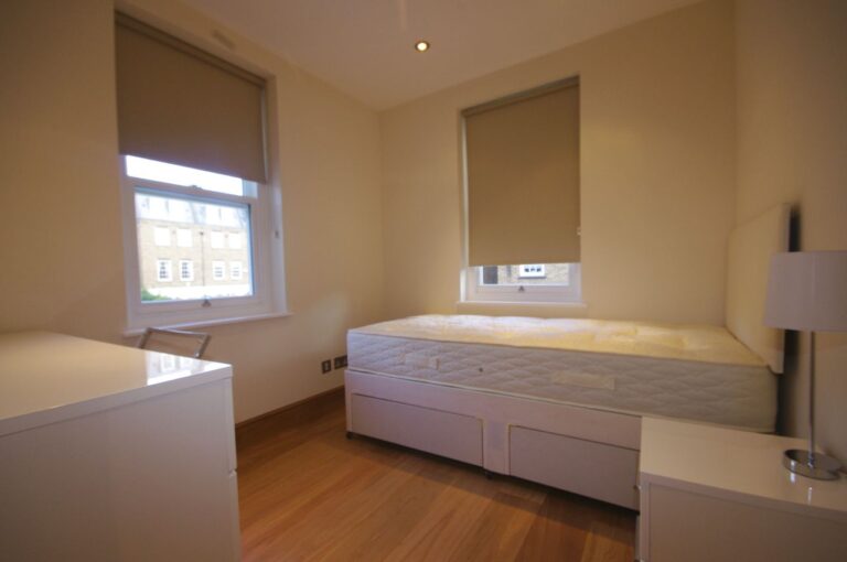 images of property on King Street
