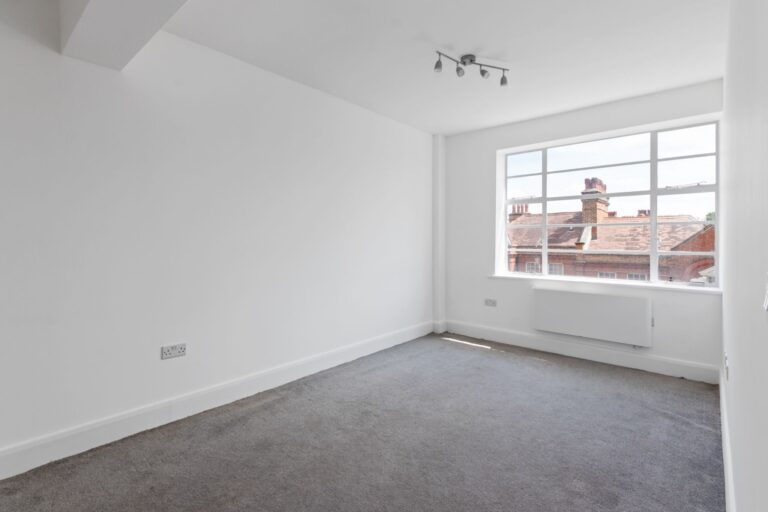 images of property on Hamlet Gardens