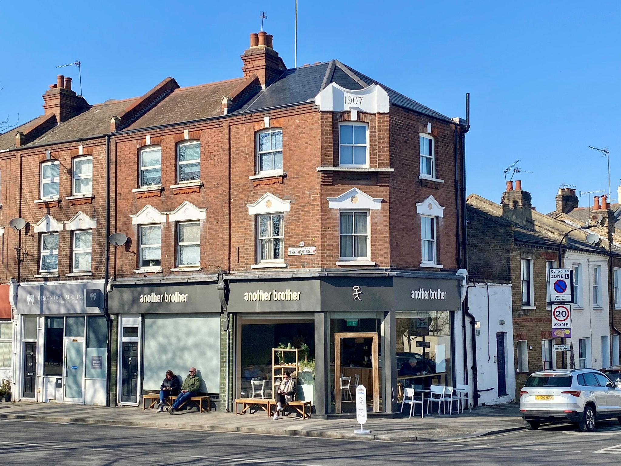 images of property on Glenthorne Road