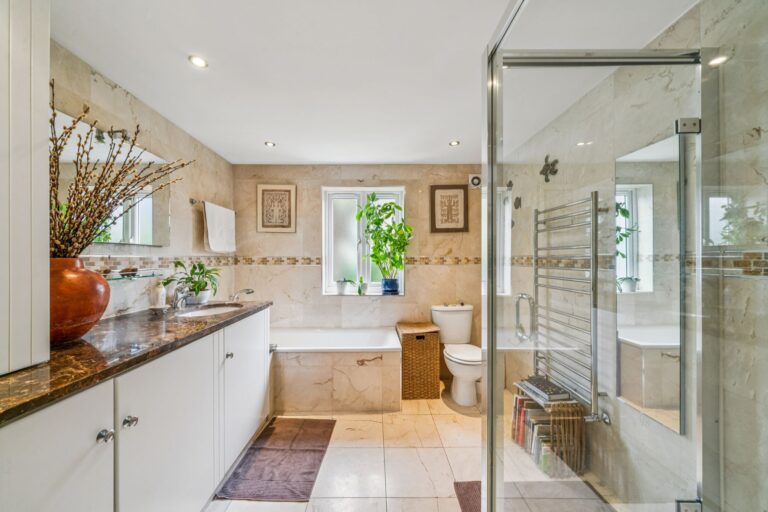 images of property on Beryl Road