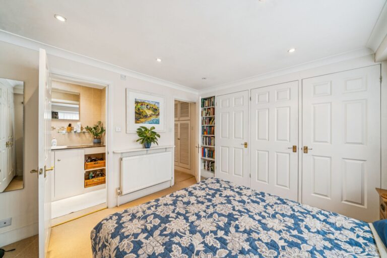 images of property on Beryl Road