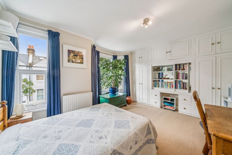 images of property on Beryl Road